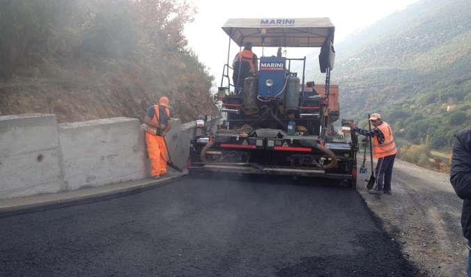 Del urdhri per institucionet publike: Qeveria pezullon tenderat me vlere mbi 12 mln leke